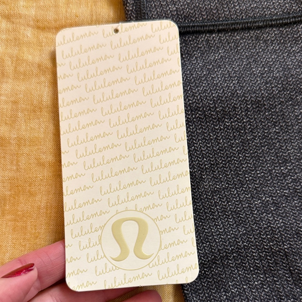 Lululemon Wunder Under Hi-rise 7/8 tight in herringbone - Picture 4 of 17